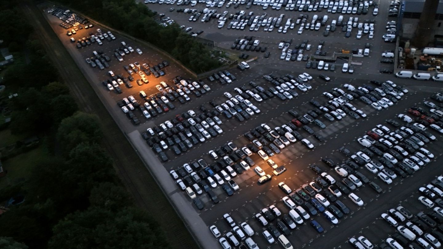 Autos für den Export in Essen