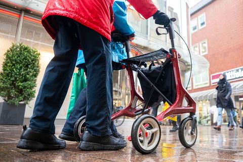 Blickpunkt Rente: Wie viel mehr oder weniger es künftig gibt, entscheidet sich im Bundestag. (Symbolfoto) Foto: Sina Schuldt/dpa