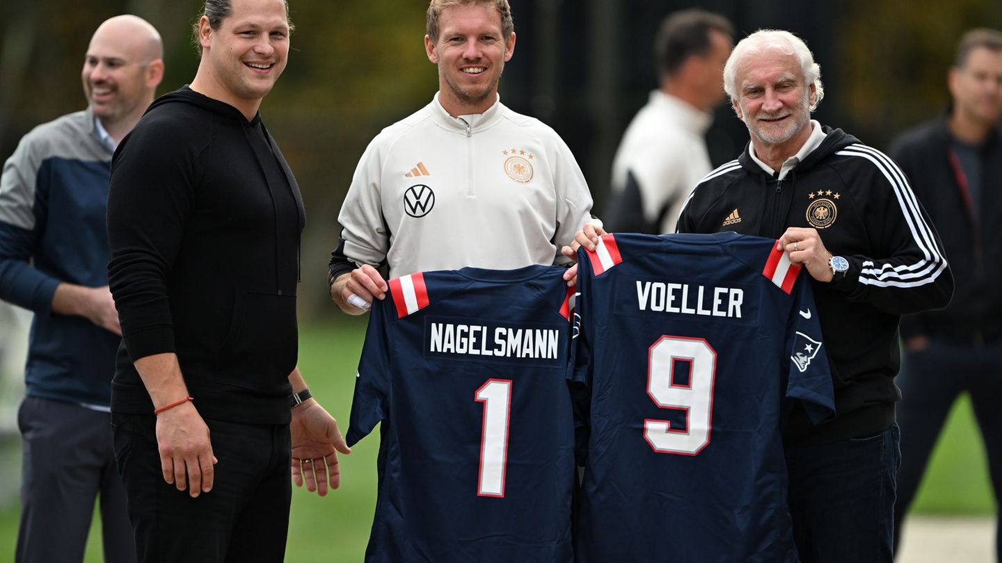 Bundestrainer Nagelsmann ist ein Fan des US-Sports. (Archivbild) Foto: Federico Gambarini/dpa