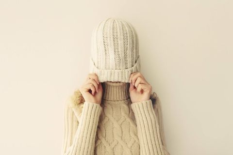 Umgeben wir uns 2026 alle mit … weiß-beige-gräulich? Pantone sagt: Ja