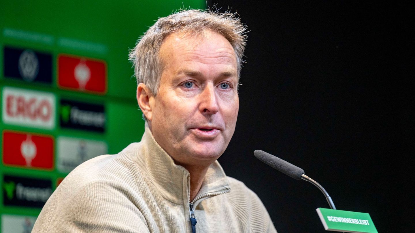 Kasper Hjulmand ist unbeeindruckt vom Wagner-Aus bei Augsburg. Foto: David Inderlied/dpa