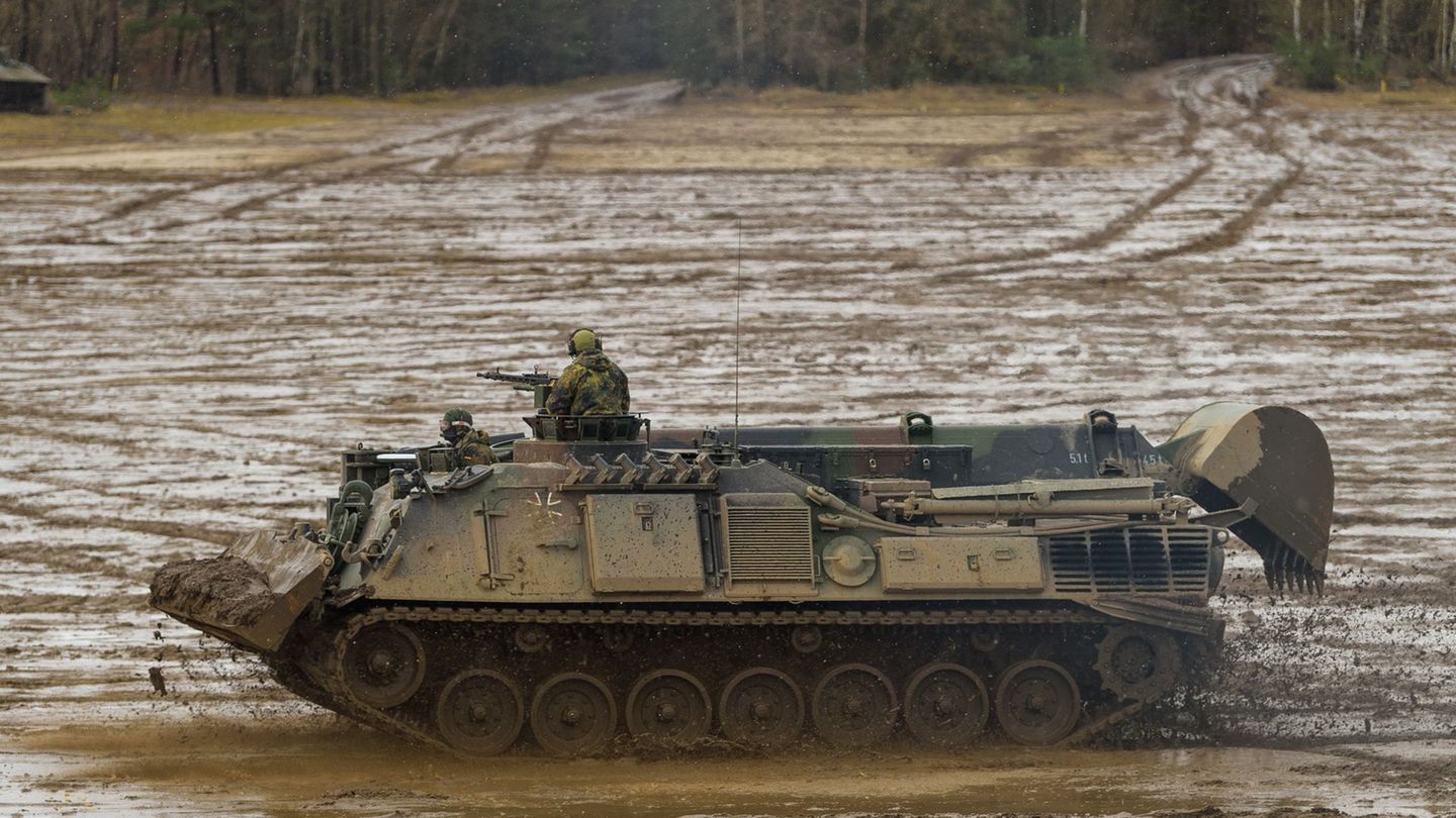 Der Bundeswehrübungsplatz wird vom Panzerpionierbataillon 701 aus dem thüringischen Gera genutzt. (Symbolbild) Foto: Philipp Sch