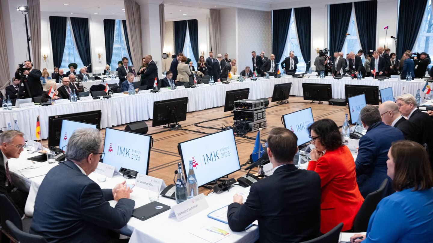 Auf der Innenministerkonferenz in Bremen haben die Innenminister über zahlreiche Themen diskutiert - unter anderem über Drohnena