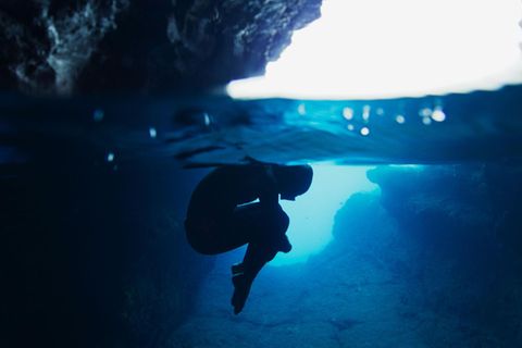 Jessea Lu unter Wasser