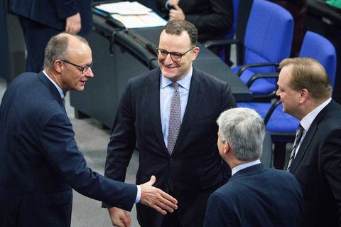 Kanzler Merz im Bundestag am Tag der Abstimmung über das Rentenpaket