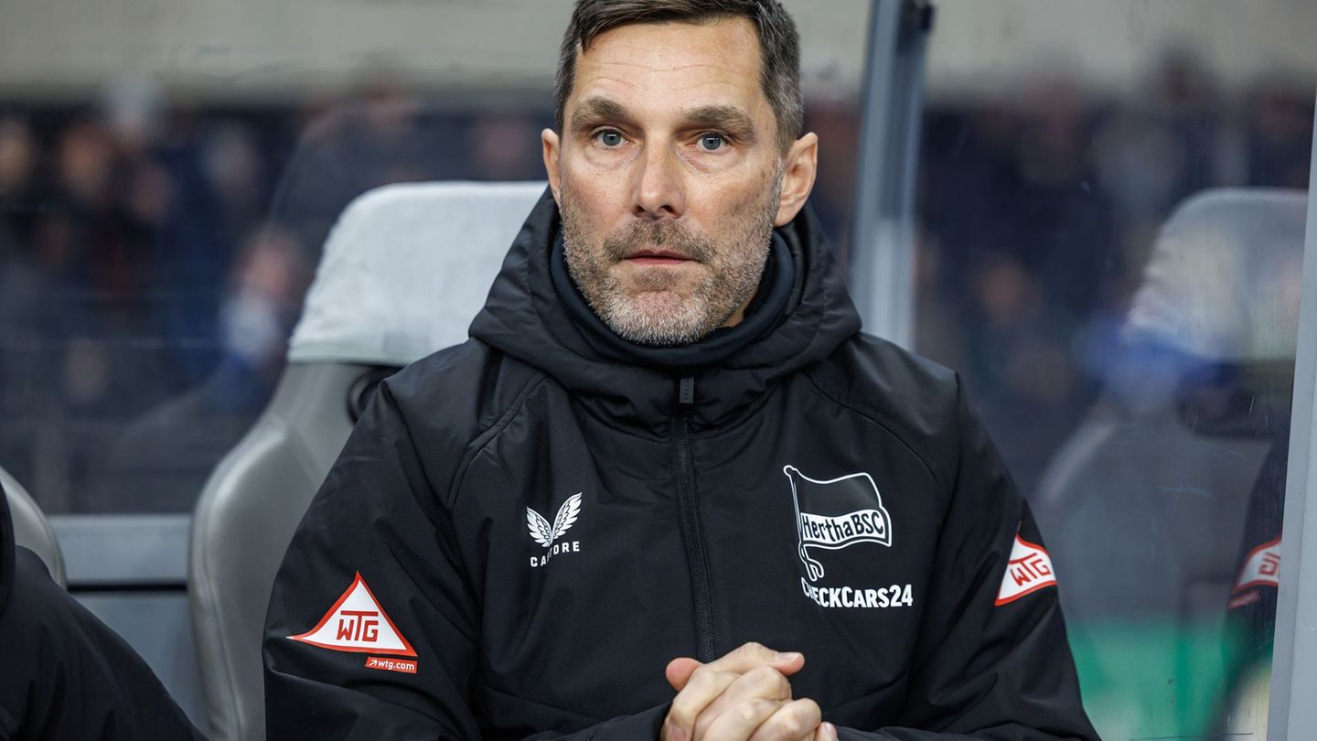 Hertha-Trainer Stefan Leitl will weiter auf der Erfolgsspur bleiben. (Archivbild) Foto: Andreas Gora/dpa
