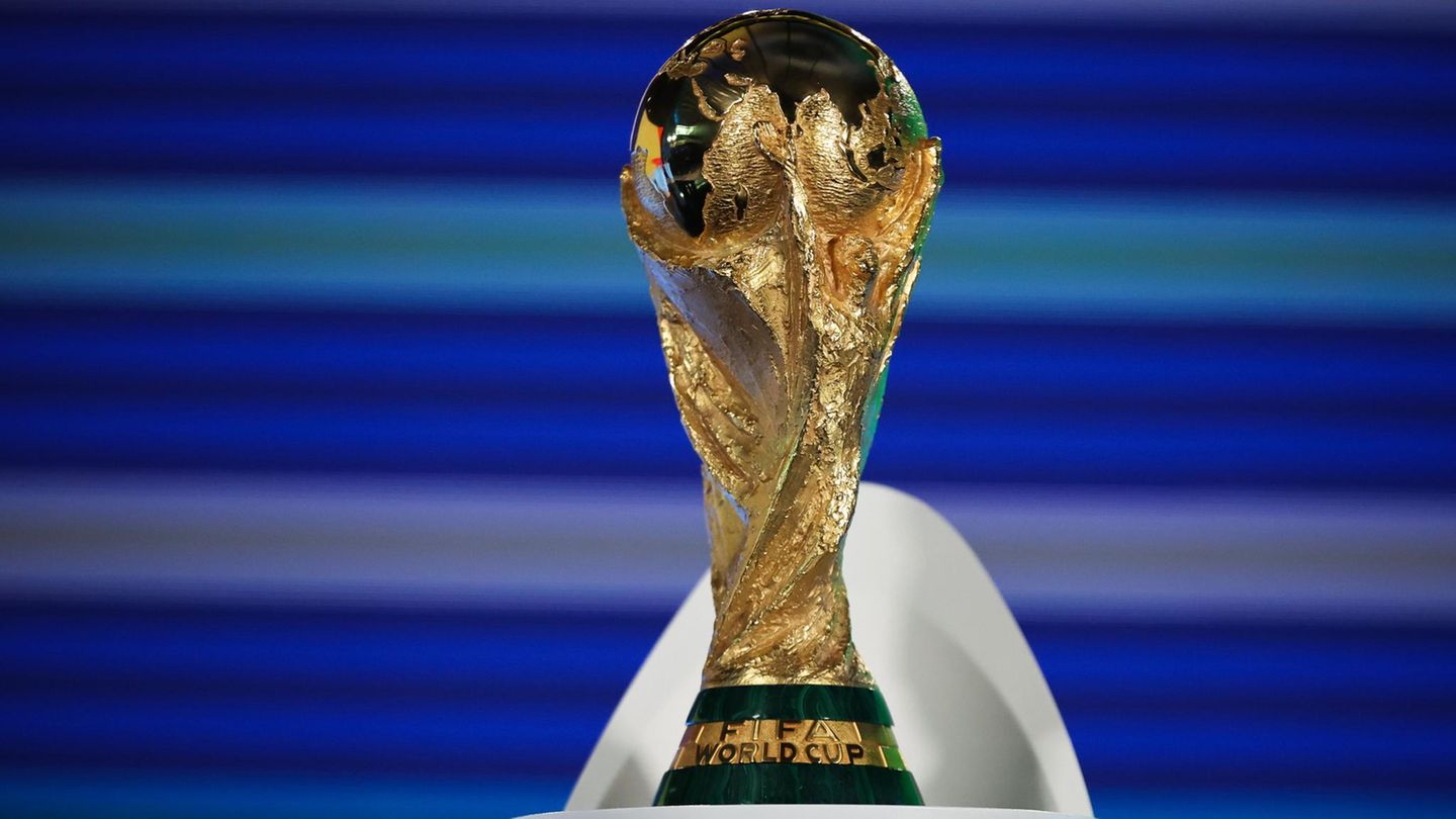 Zur WM in Deutschland 1974 wurde erstmals der neue Fifa-WM-Pokal vergeben