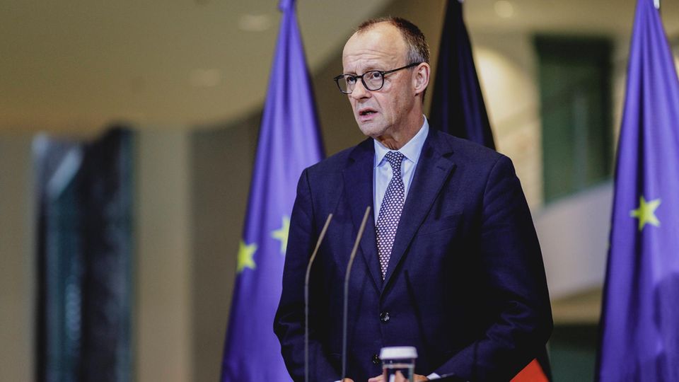 Kanzler Merz bei einer Pressestunde nach Beschluss des Rentenpakets