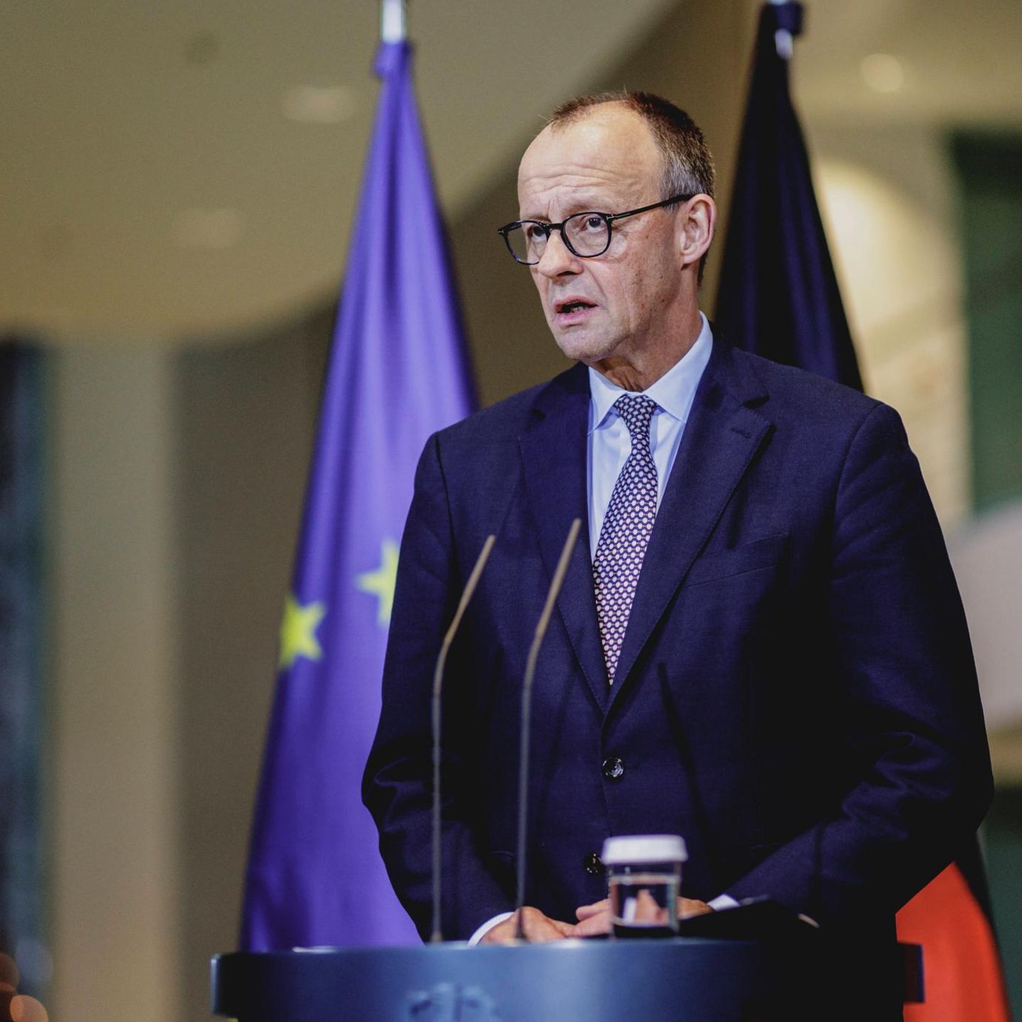 Kanzler Merz bei einer Pressestunde nach Beschluss des Rentenpakets