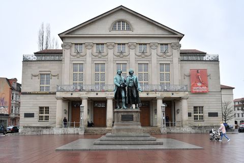 Die Preisverleihung fand im Weimarer Deutschen Nationaltheater statt. (Archivbild) Foto: Martin Schutt/dpa-Zentralbild/dpa