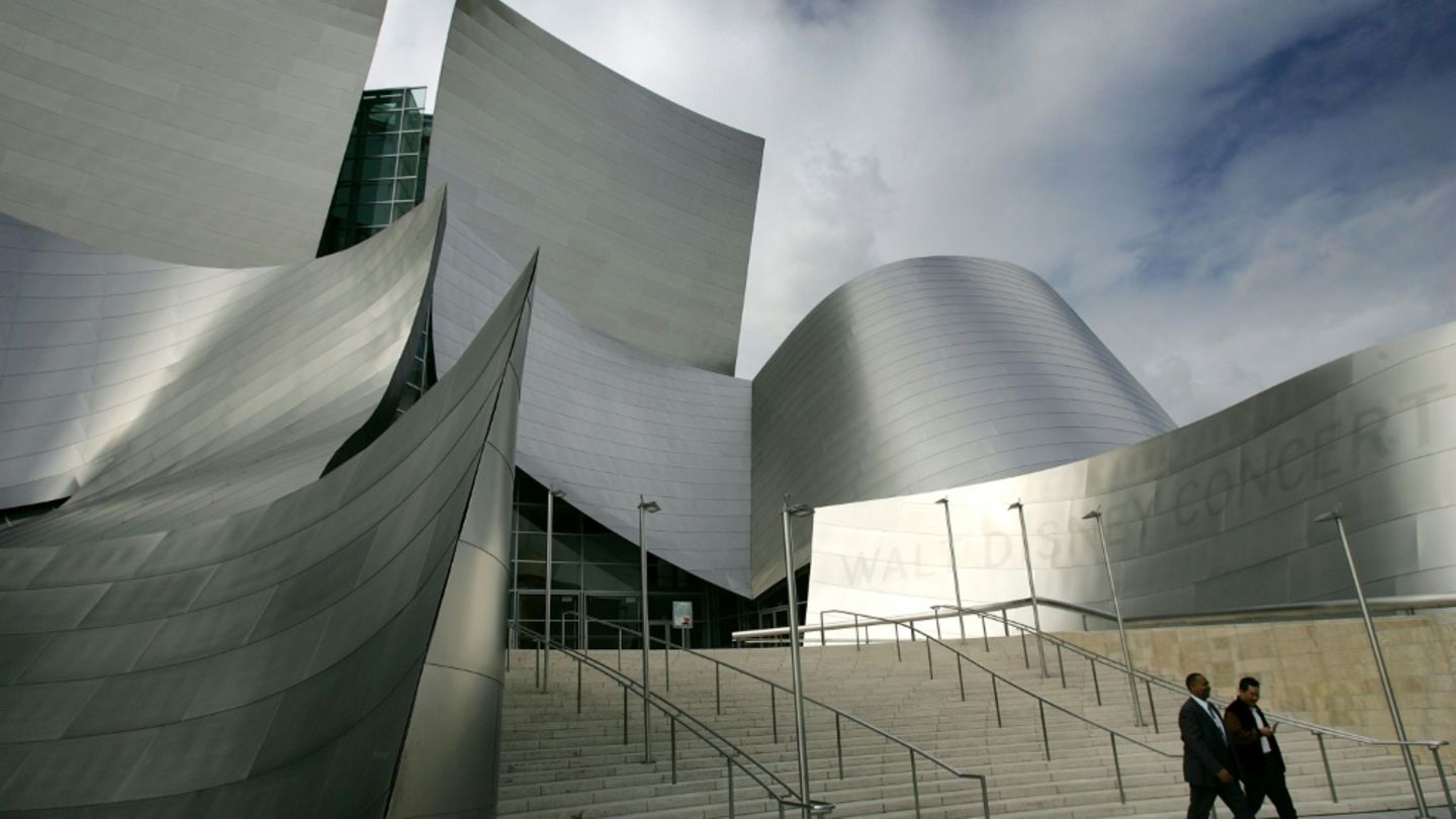 Walt Disney Concert Hall in Los Angeles