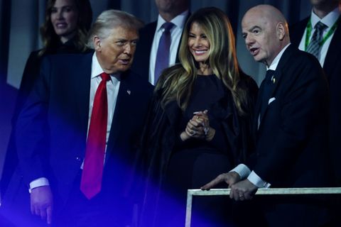 Trump, seine Frau Melania und Fifa-Chef Infantino (v.l.)