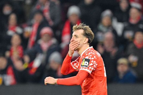 Nelson Weiper und seine Mainzer kassierten den nächsten Rückschlag. Foto: Uwe Anspach/dpa