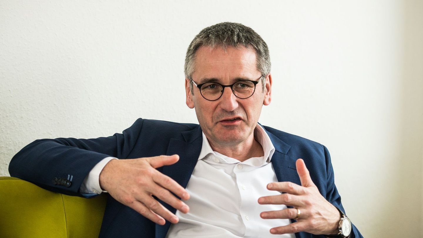 "Es gibt zu wenige Orte in der Gesellschaft, wo alle sozialen Schichten zusammenkommen", sagt Landtagspräsident Hering. (Archivf