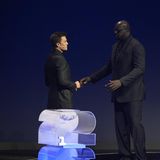 Die Lose wurden nicht nur von Fußball-Stars gezogen. Mit Tom Brady (links) und Shaquille O'Neal waren auch US-Sportlegenden auf der Bühne