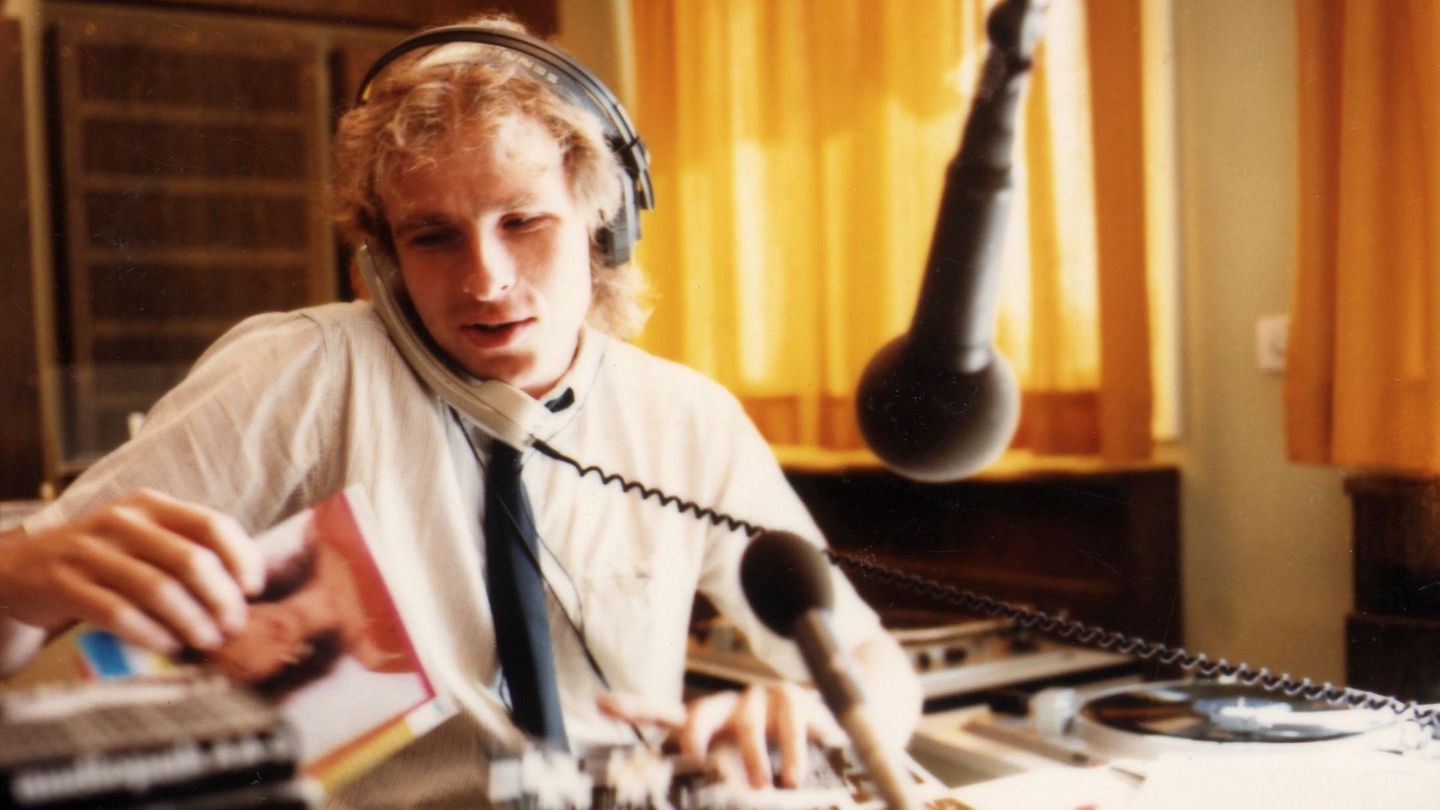 Showmaster-Legende-tritt-ab-Wer-Gottschalks-ersten-Radio-Gag-vor-50-Jahren-kennt-versteht-genau-wie-sehr-er-fehlen-wird