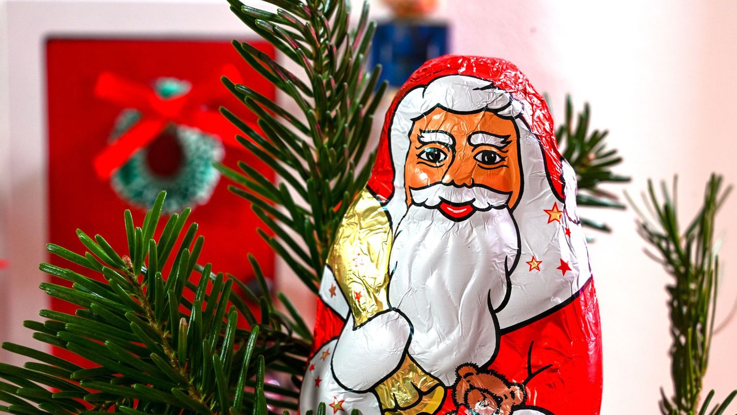 Zum Nikolaustag haben Höhenretter der Feuerwehr in Bautzen kleine Patienten im Krankenhaus überrascht. (Symbolfoto) Foto: Hendri