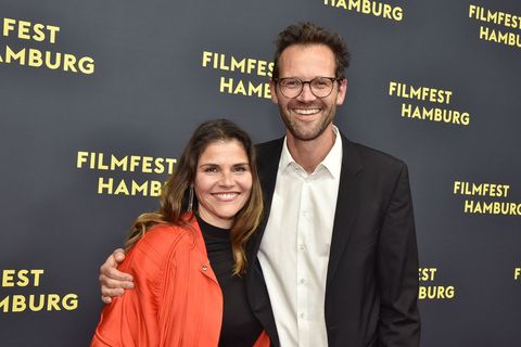 Die Geschwister Katharina Wackernagel und Jonas Grosch präsentieren ihr neuestes gemeinsames Filmprojekt: "Gar kein Geld macht auch nicht glücklich" (Montag, 8. Dezember, ZDF).