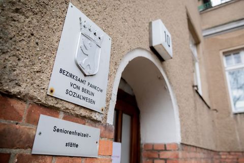 Der Fortbestand der Begegnungsstätte "Stille Straße" ist gesichert. (Archivbild) Foto: Christoph Soeder/dpa