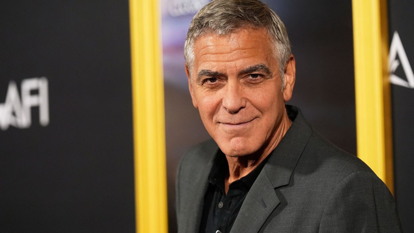 George Clooney lebt mit seiner Familie in Frankreich. (Archivbild) Foto: Chris Pizzello/Invision/AP/dpa