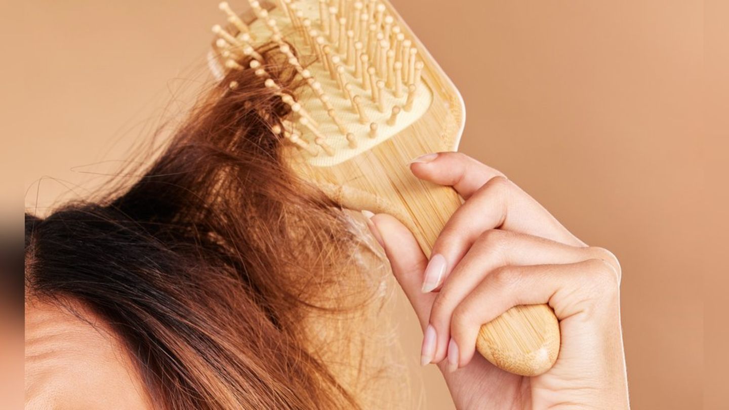 Kein-Frizz-mehr-So-verknoten-die-Haare-im-Winter-nicht