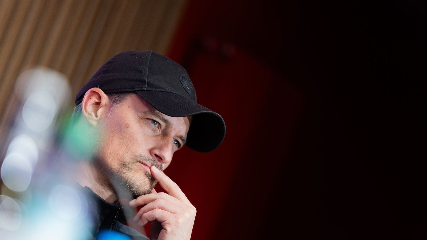 fu-ball-bundesliga-kotzt-mich-an-st-pauli-coach-poltert-gegen-balljungen