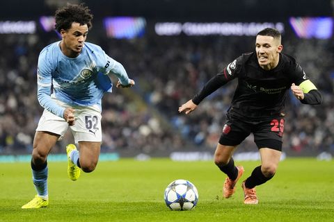 Bayer vermisst Alejandro Grimaldo (r) schmerzlich. (Archivbild) Foto: Nick Potts/PA Wire/dpa