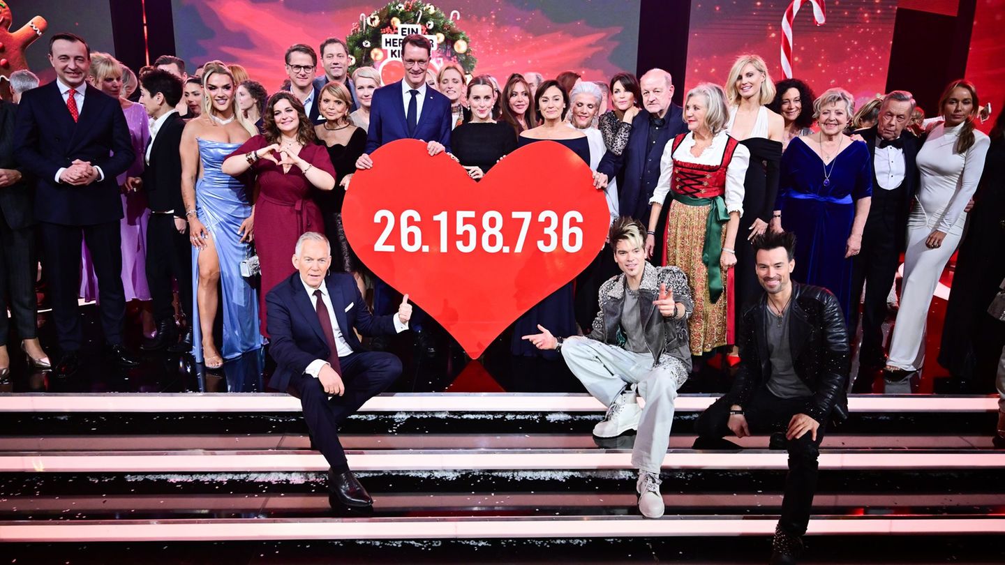 Viele Prominente sammelten im ZDF bei "Ein Herz für Kinder" für einen guten Zweck. Foto: Sebastian Christoph Gollnow/dpa