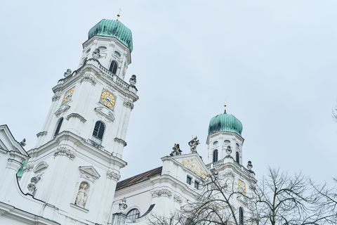 Das Bistum Passau ist die vierte bayerische Diözese, zu der ein Missbrauchsgutachten erscheint. Foto: Tobias C. Köhler/dpa