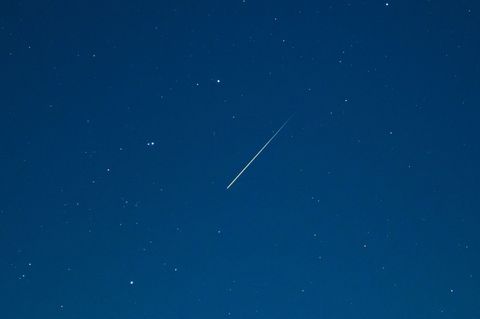 Es ist wieder Zeit für Sternschnuppen. (Archivbild) Foto: Patrick Pleul/dpa