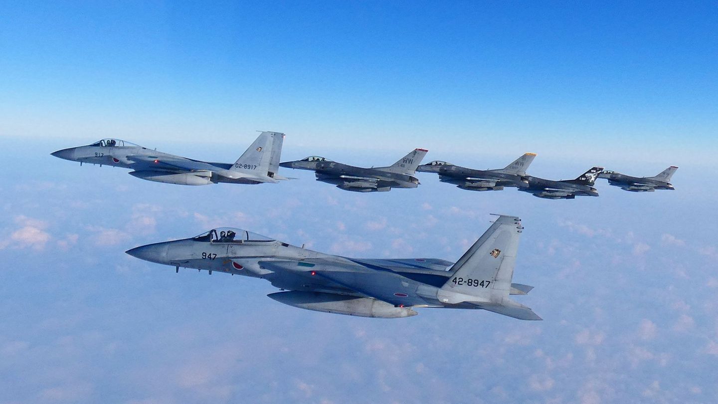 Chinesische Militärflugzeuge sollen japanische Kampfjets mit ihrem Feuerleitradar ins Visier genommen haben. (Archivfoto) Foto: