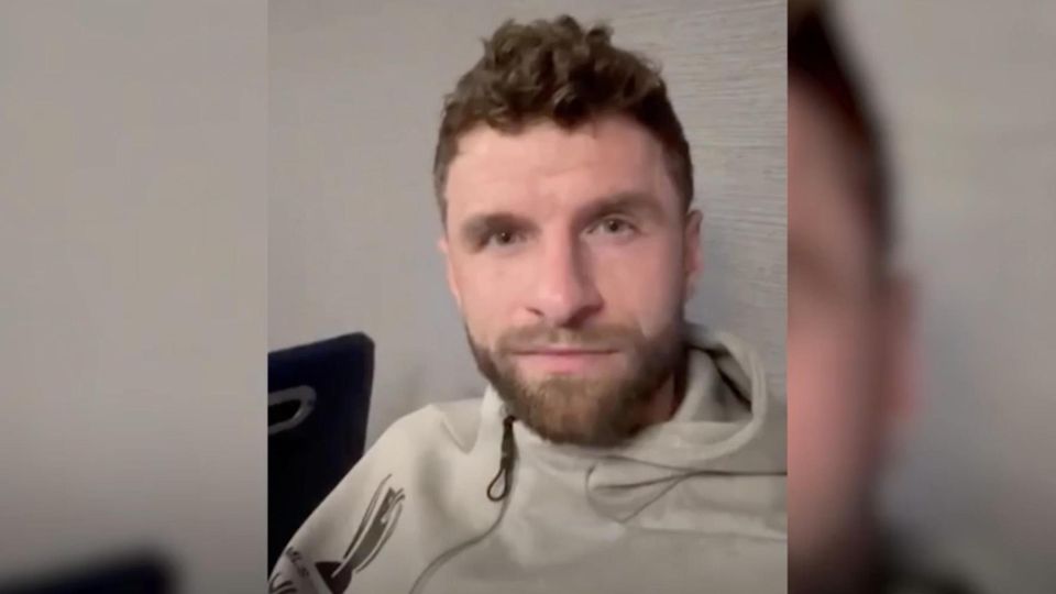 Fußballprofi Thomas Müller in einer Videobotschaft auf Instagram