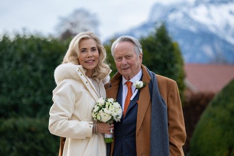 Gabriela zu Leiningen und Wolfgang Porsche haben geheiratet. Foto: Albert Moser/Porsche/dpa