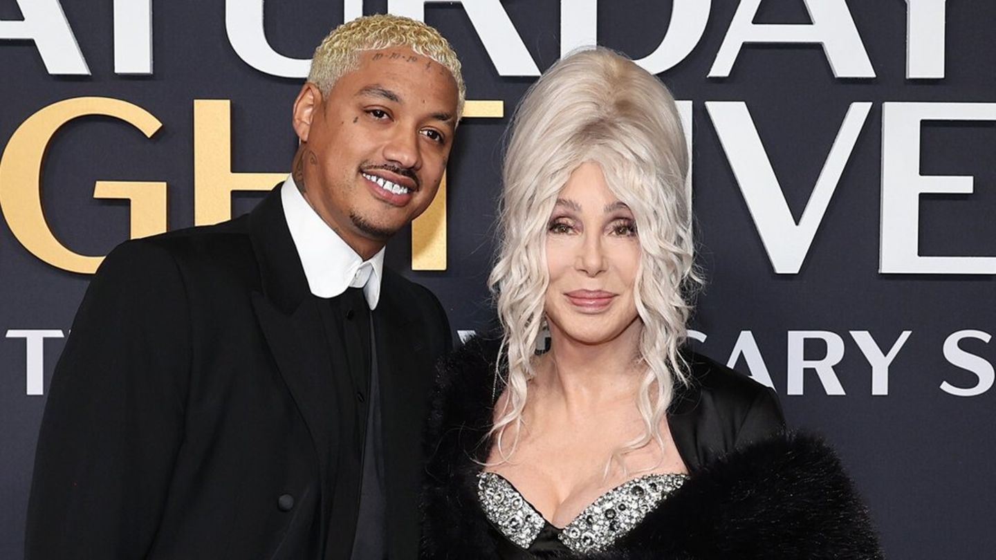 Cher und Alexander Edwards sollen im kommenden Jahr heiraten wollen.