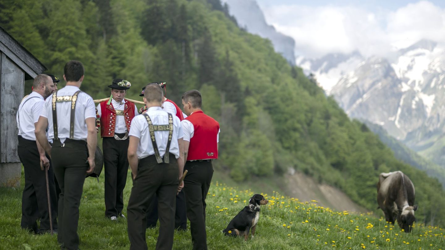 Das Schweizer jodeln sei einzigartig - sagen die Schweizer. (Symbolbild) Foto: Gian Ehrenzeller/Keystone/dpa