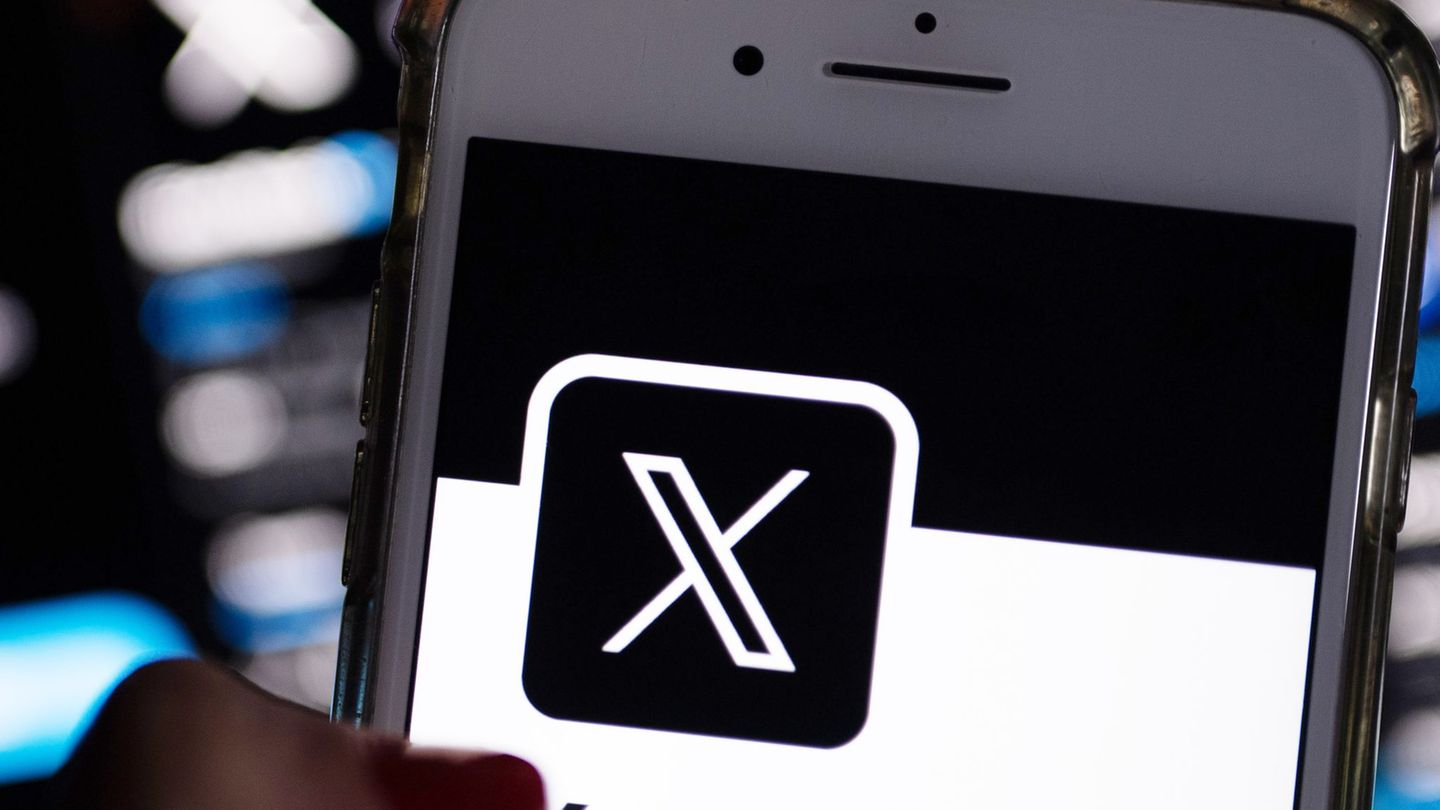 Laut X soll die EU-Kommission bei einem Beitrag gegen Regeln der Plattform verstoßen haben. (Archivbild) Foto: Monika Skolimowsk