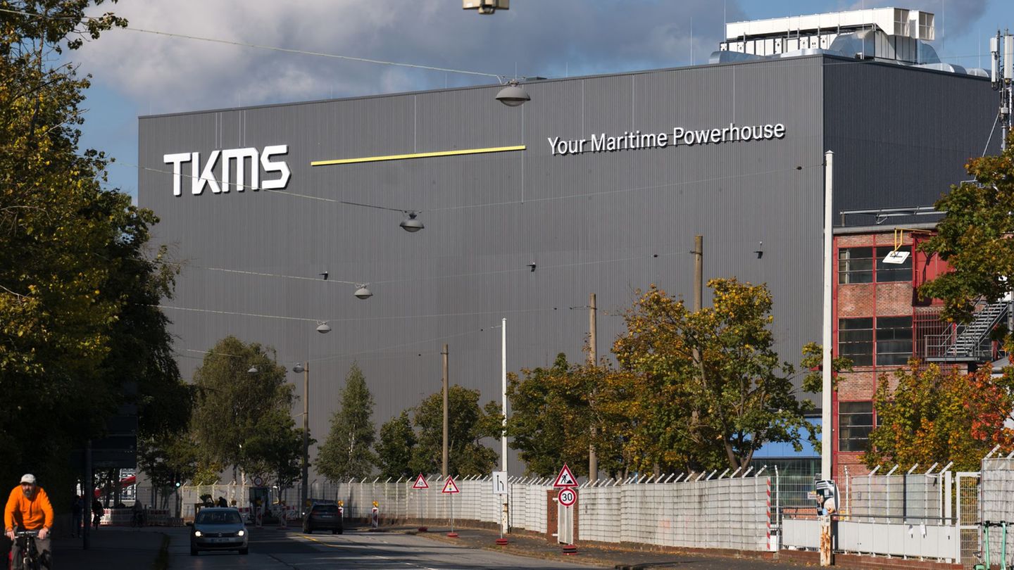 Mit Aufträgen für U-Boote verzeichnet TKMS 2024/25 ein starkes Plus bei Umsatz und Gewinn. Foto: Marcus Golejewski/dpa