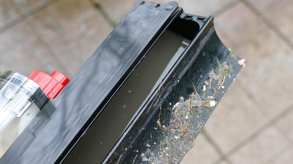 Nass-Trockensauger Test: Dyson V16 Piston Animal Submarine Schmutzwasserbehälter