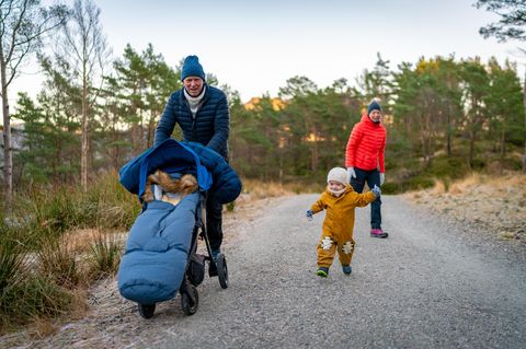 Winterfußsack im Kinderwagen: Nie mehr kalte Füßchen