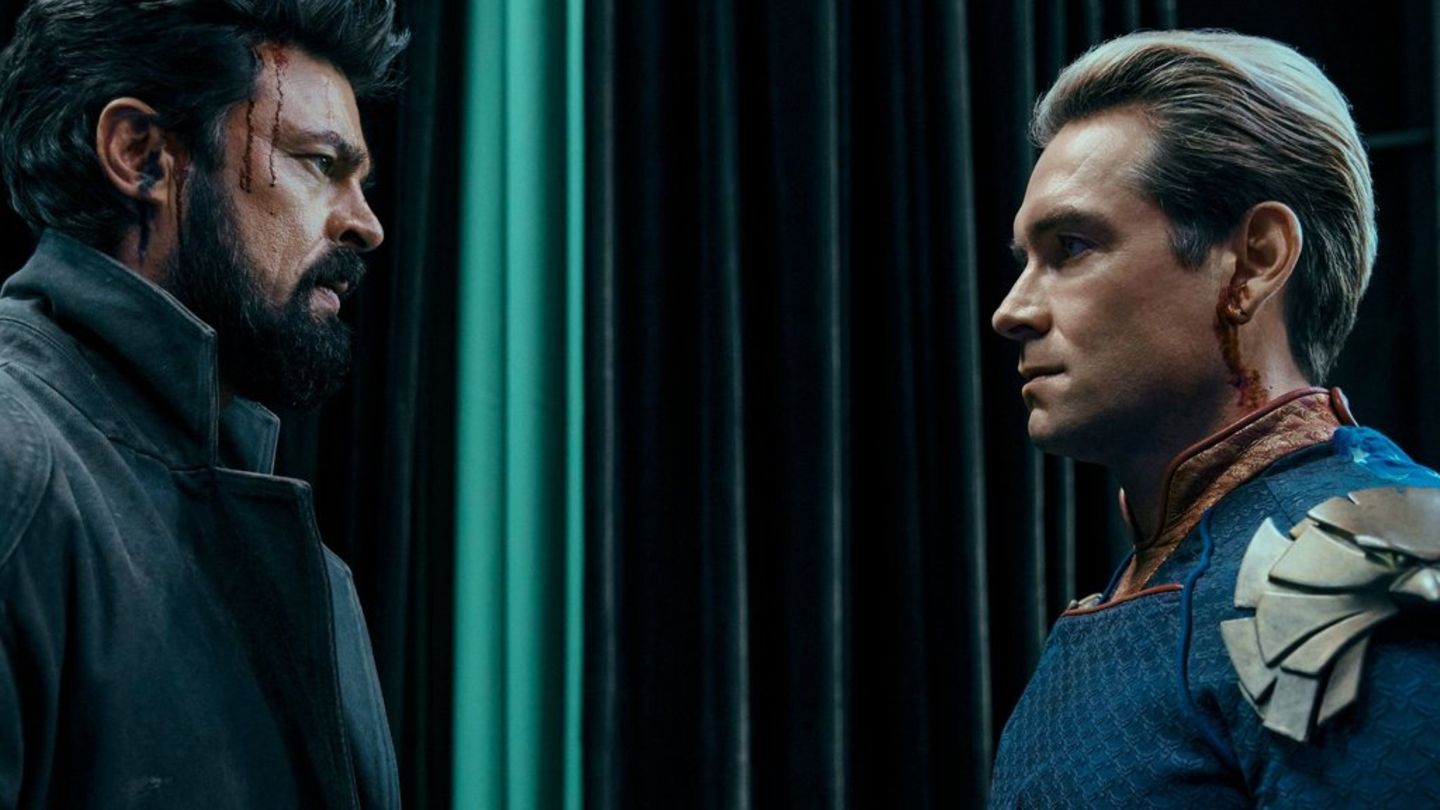 Butcher (Karl Urban, l.) und Homelander (Antony Starr) stehen vor ihrer finalen Konfrontation.