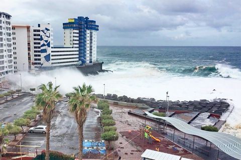 Riesenwelle vor Teneriffa