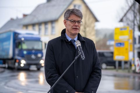 Der Lückenschluss soll insgesamt 1,1 Milliarden Euro kosten Foto: Harald Tittel/dpa