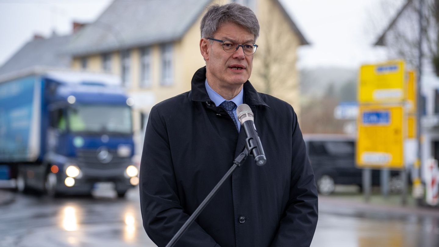 Der Lückenschluss soll insgesamt 1,1 Milliarden Euro kosten Foto: Harald Tittel/dpa