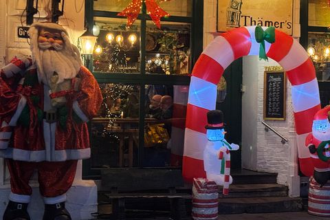 Eine Kneipe in Hamburg: Die Leute sehnen sich nach tresenhafter Zuwendung, meint Micky Beisenherz