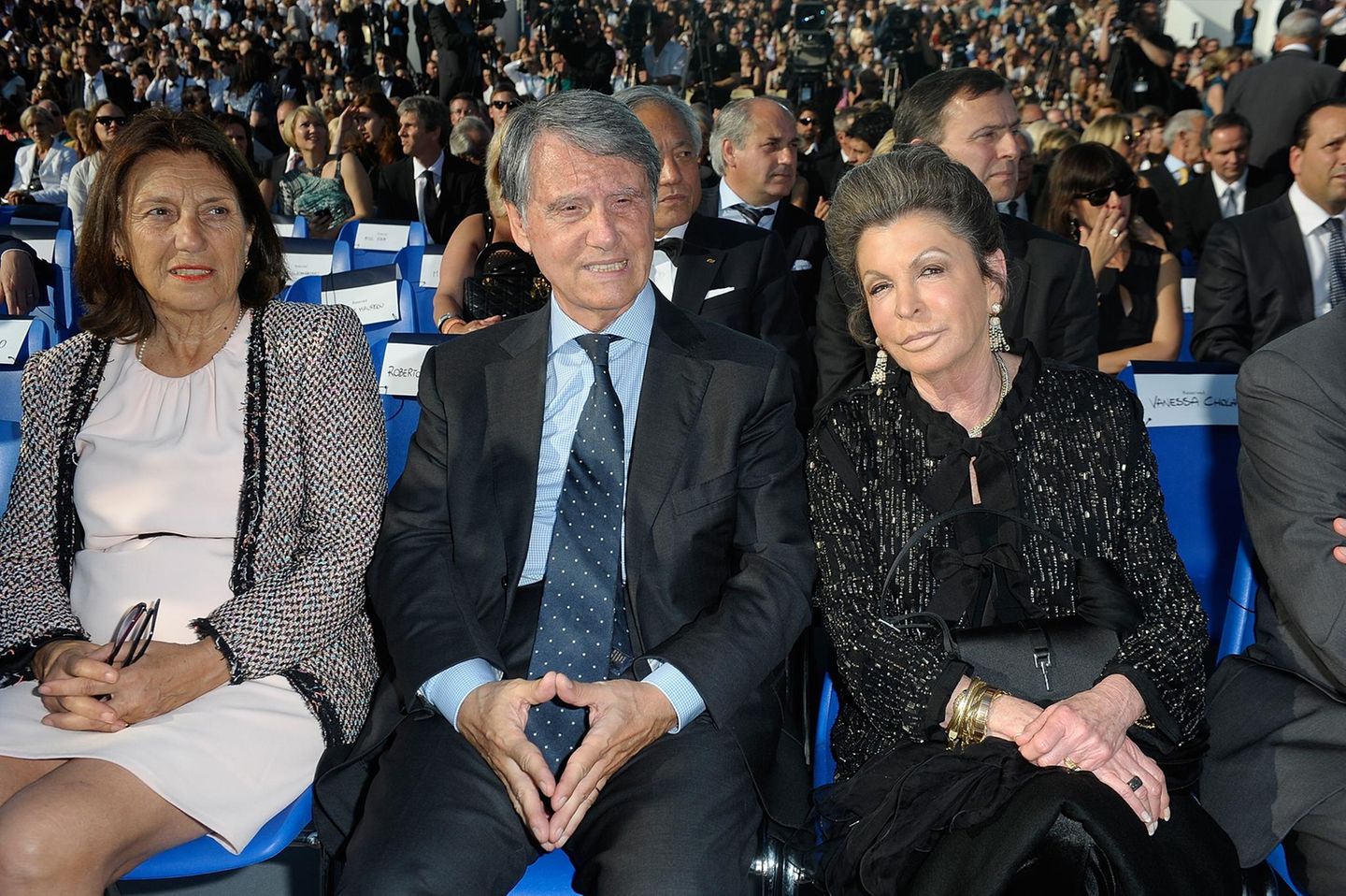 Rafaela Aponte-Diamant sitzt neben ihrem Mann Gianluigi Aponte