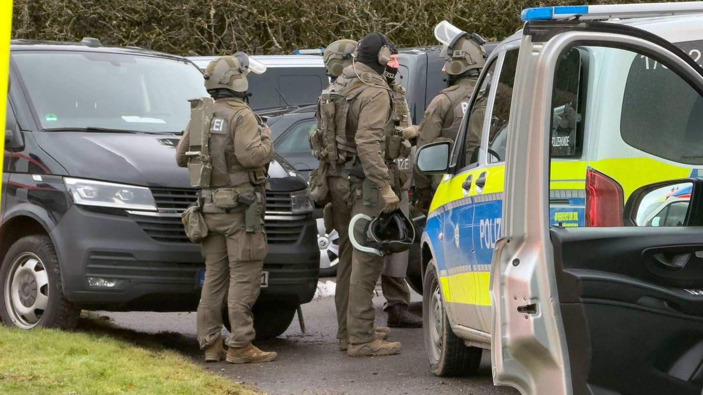 Das SEK war seit dem Morgen im Einsatz. Foto: Christian Klemm/onw-images/dpa
