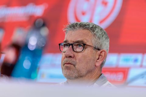 Urs Fischer will den FSV Mainz 05 zum Klassenerhalt in der Fußball-Bundesliga führen. Foto: Jörg Halisch/dpa