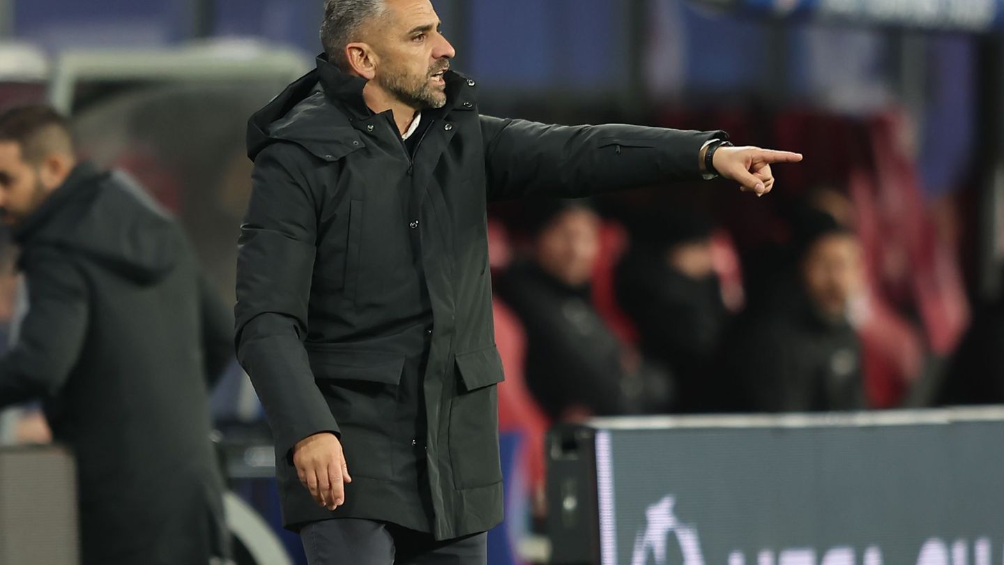 Sporting-Trainer Rui Borges plagen Personalsorgen. Foto: Andreas Gora/dpa