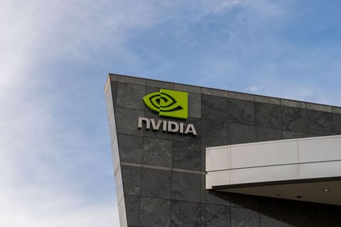 Nvidia dominiert das Geschäft mit Chips für Künstliche Intelligenz. (Archivbild) Foto: Andrej Sokolow/dpa