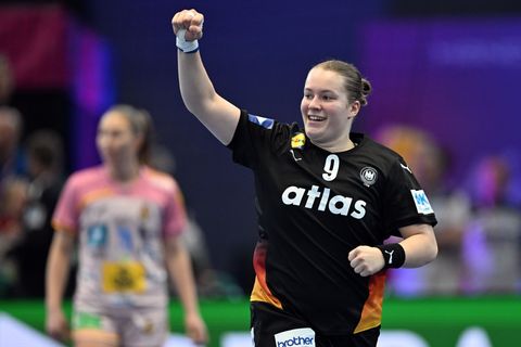 Lisa Antl ist im DHB-Team als Kreisläuferin gesetzt. Foto: Federico Gambarini/dpa